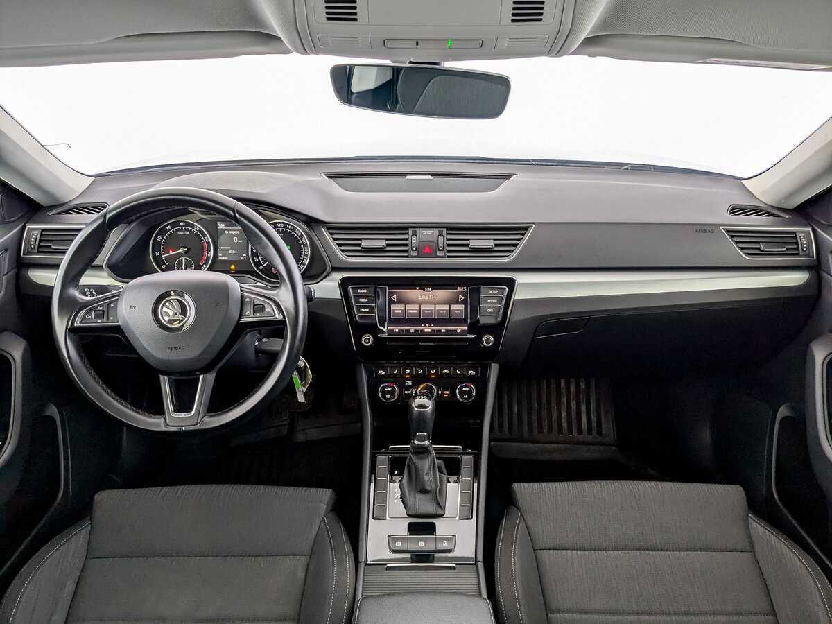 Skoda Superb, 2018 Фото №14