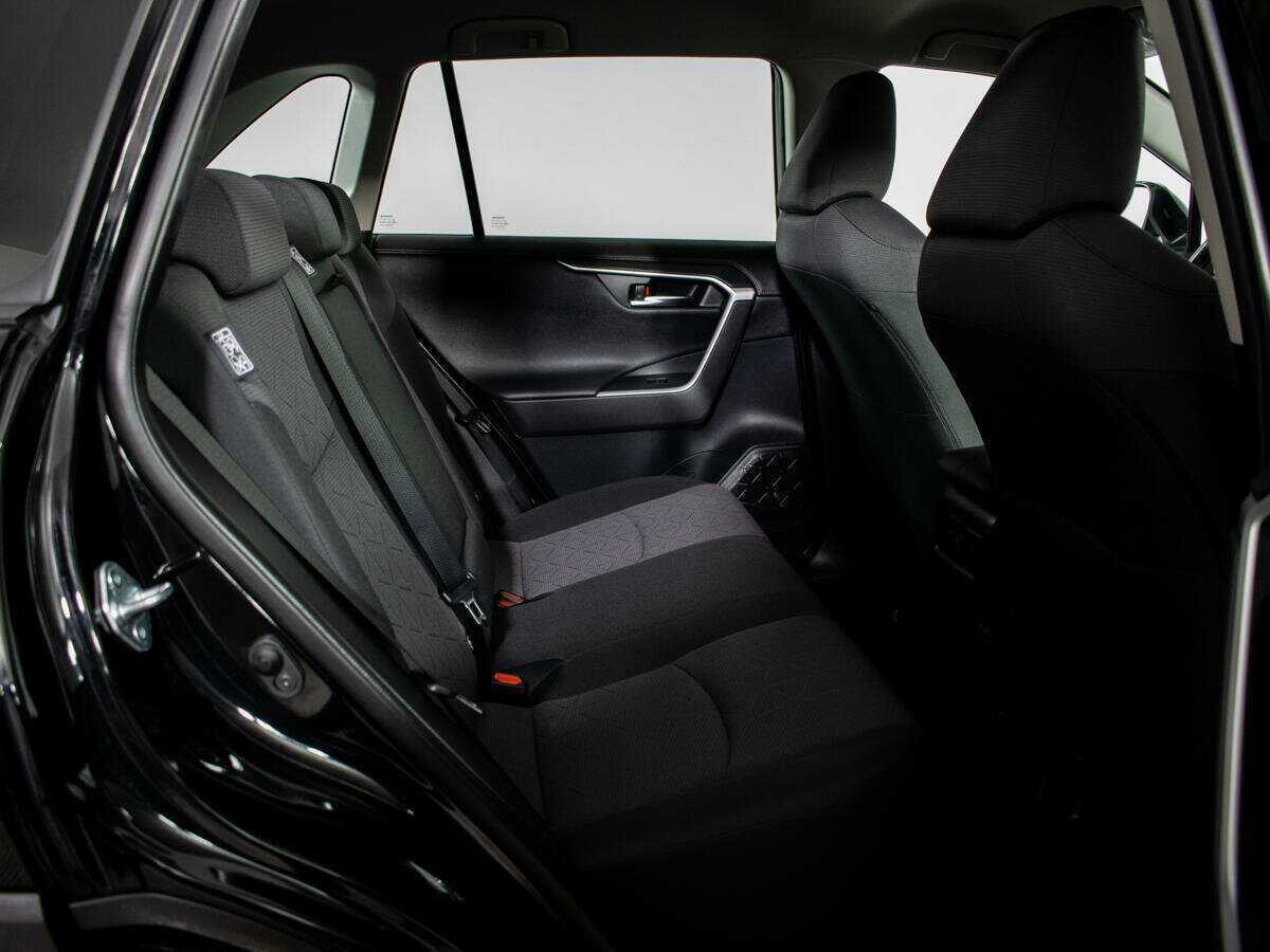 Toyota RAV4, 2020 Фото №10