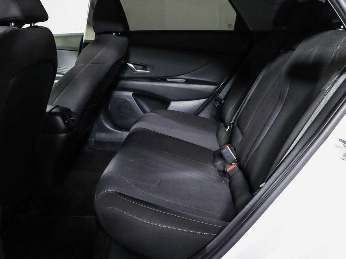 Hyundai Elantra, 2021 Фото №10