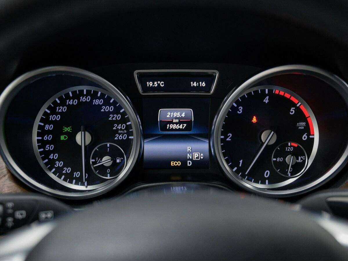 Mercedes-Benz M-Класс 350 CDI, 2013 Фото №23