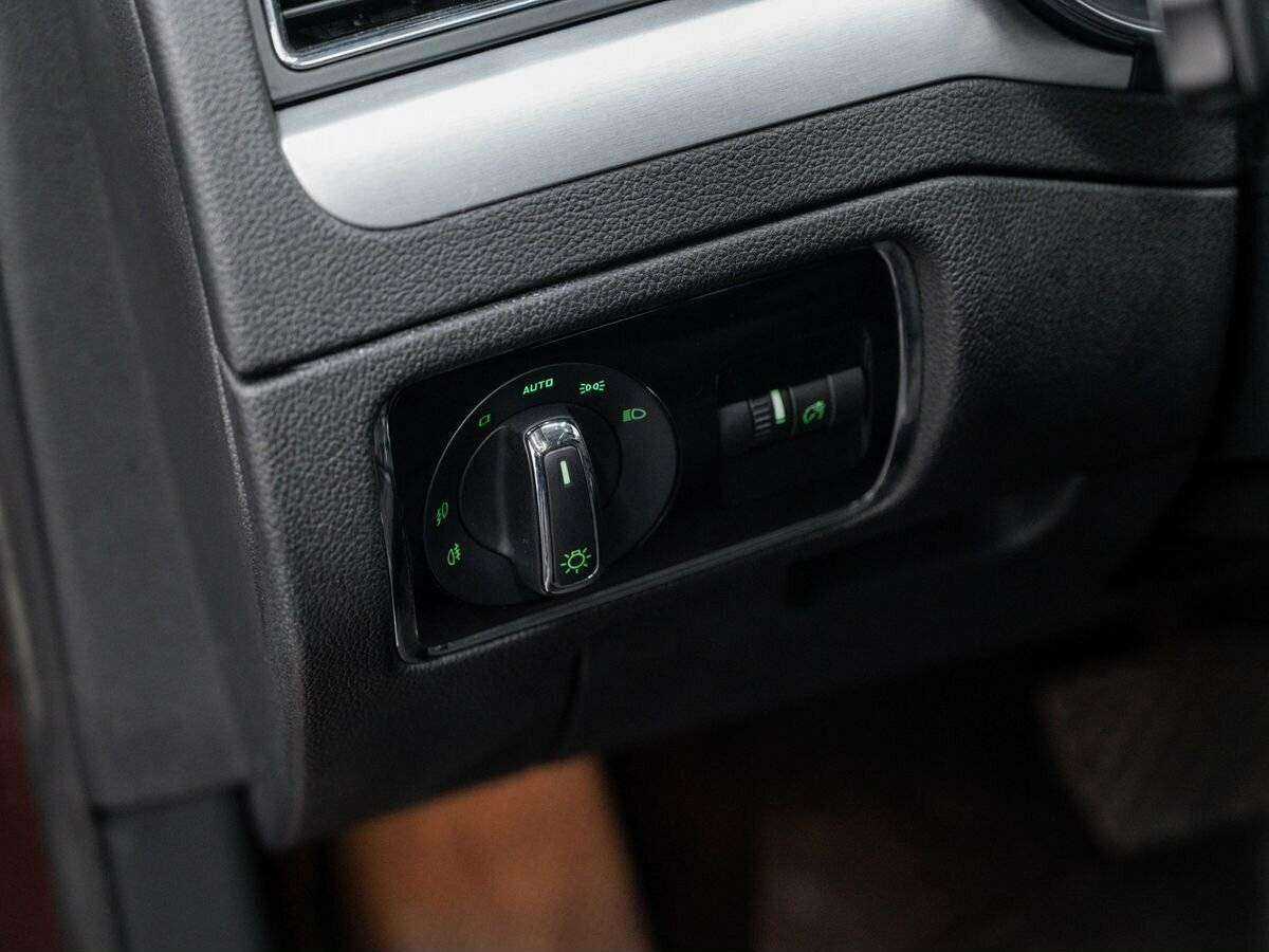 Skoda Superb DSG, 2014 Фото №18