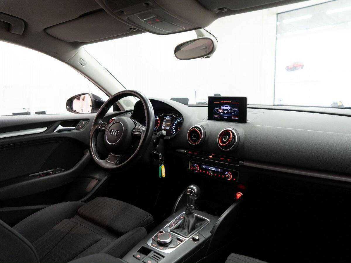 Audi A3, 2013 Фото №16