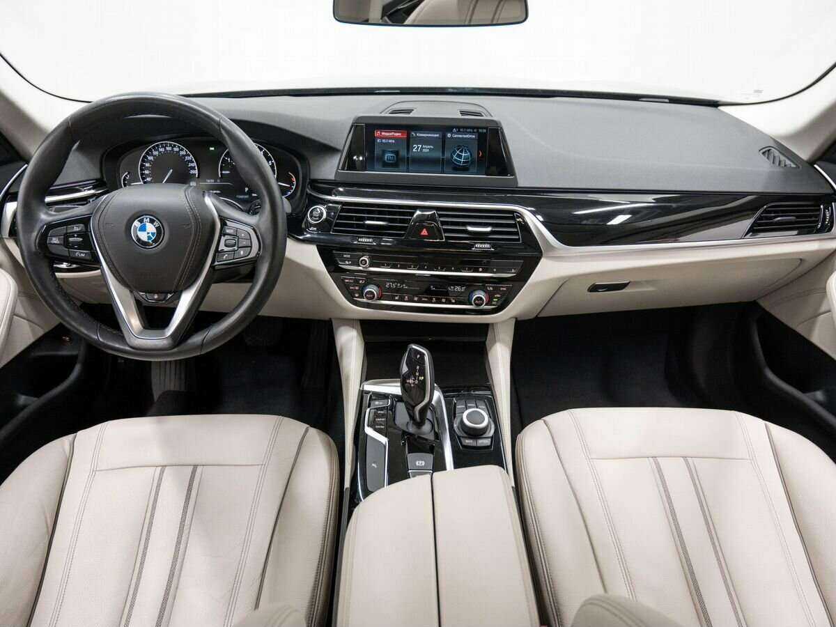 BMW 5 серии 520i, 2018 Фото №10