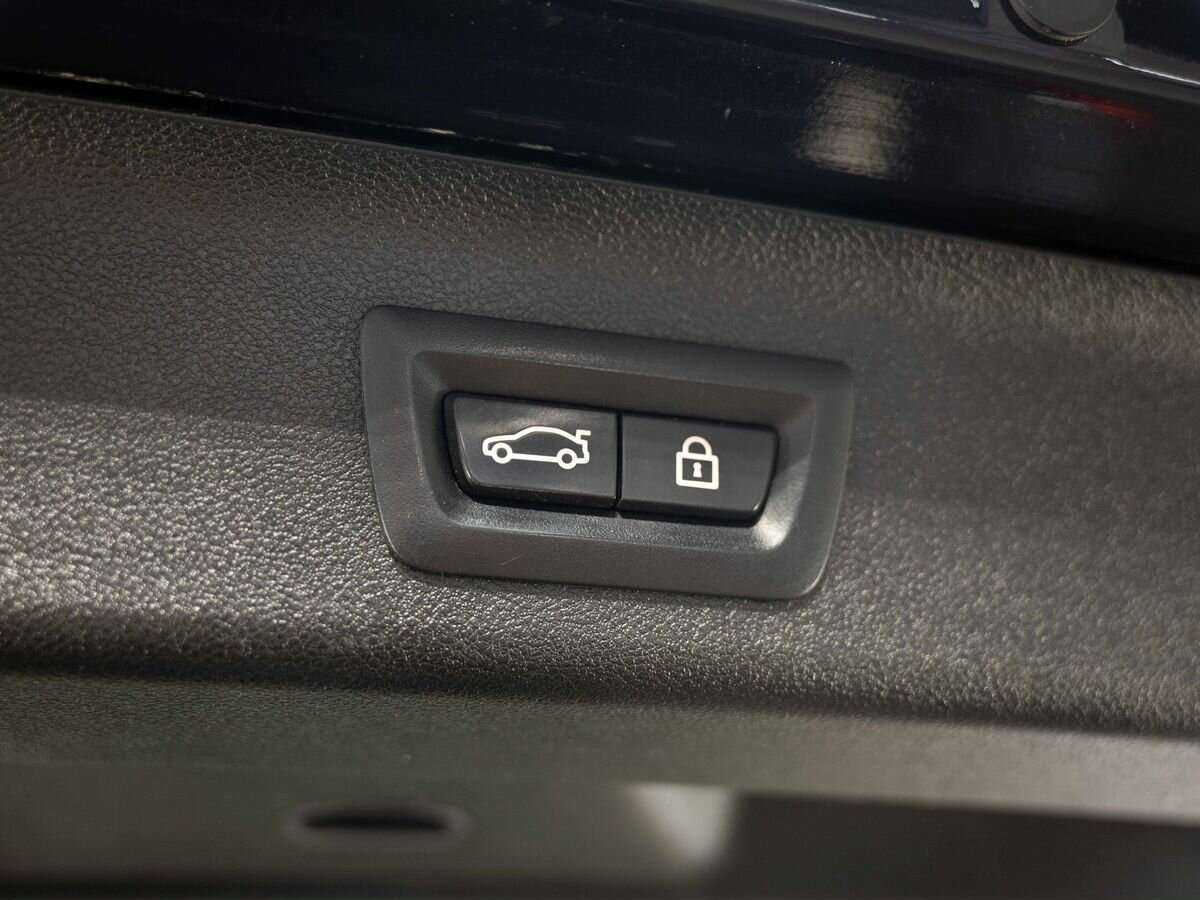 BMW 5 серии 520d xDrive, 2017 Фото №31