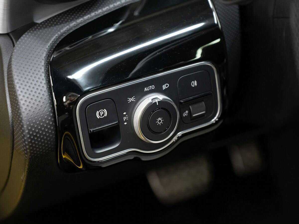 Mercedes-Benz CLA 200, 2020 Фото №21