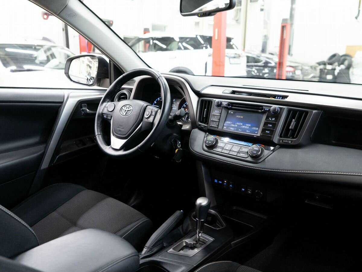 Toyota RAV4, 2016 Фото №17