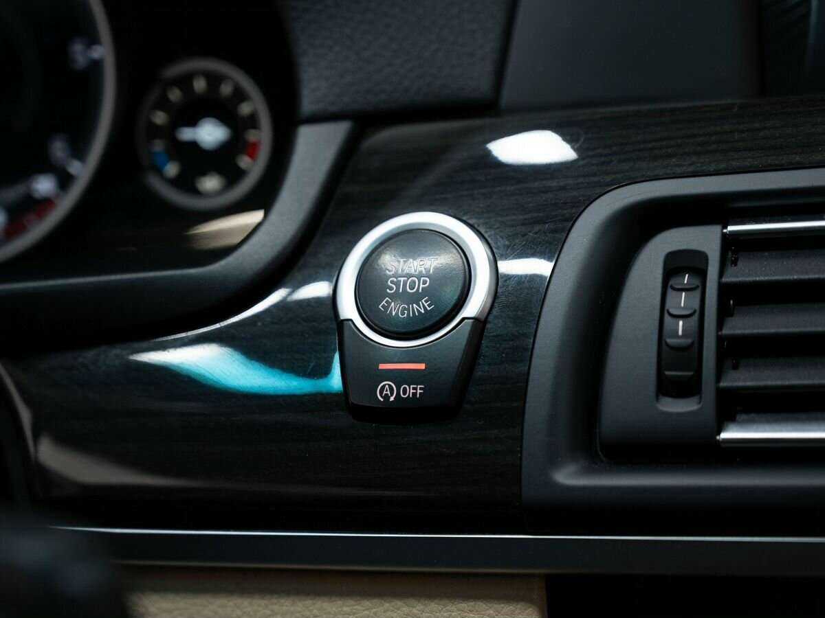 BMW 5 серии 530d xDrive, 2013 Фото №23