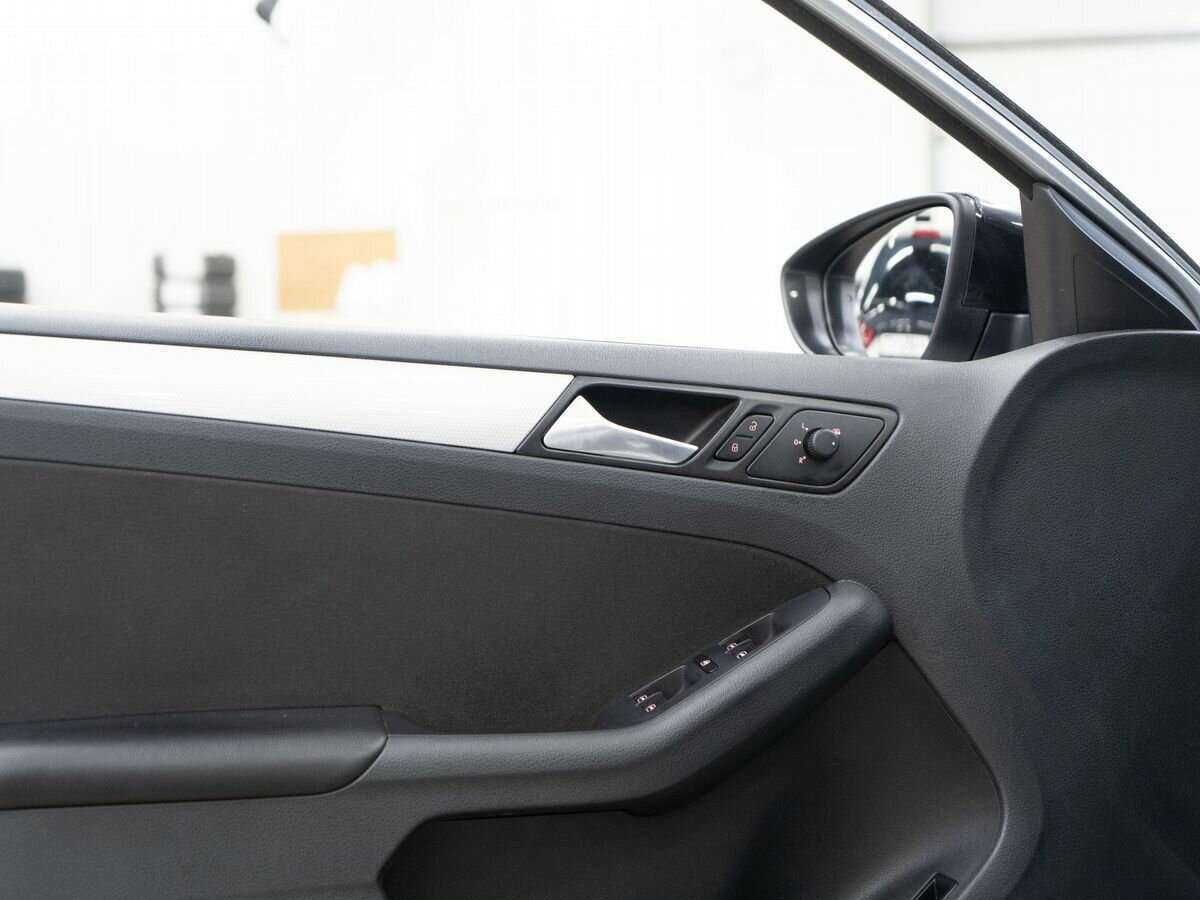 Volkswagen Jetta, 2013 Фото №16