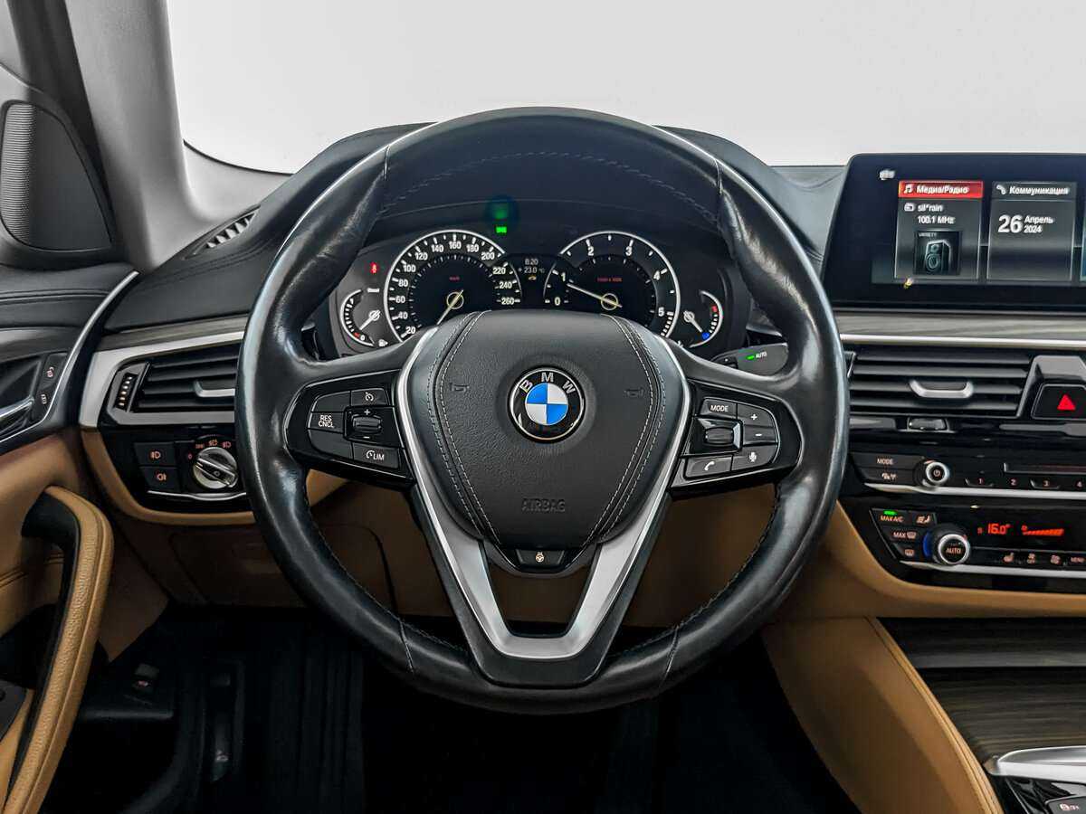 BMW 5 серии 520d xDrive, 2017 Фото №16