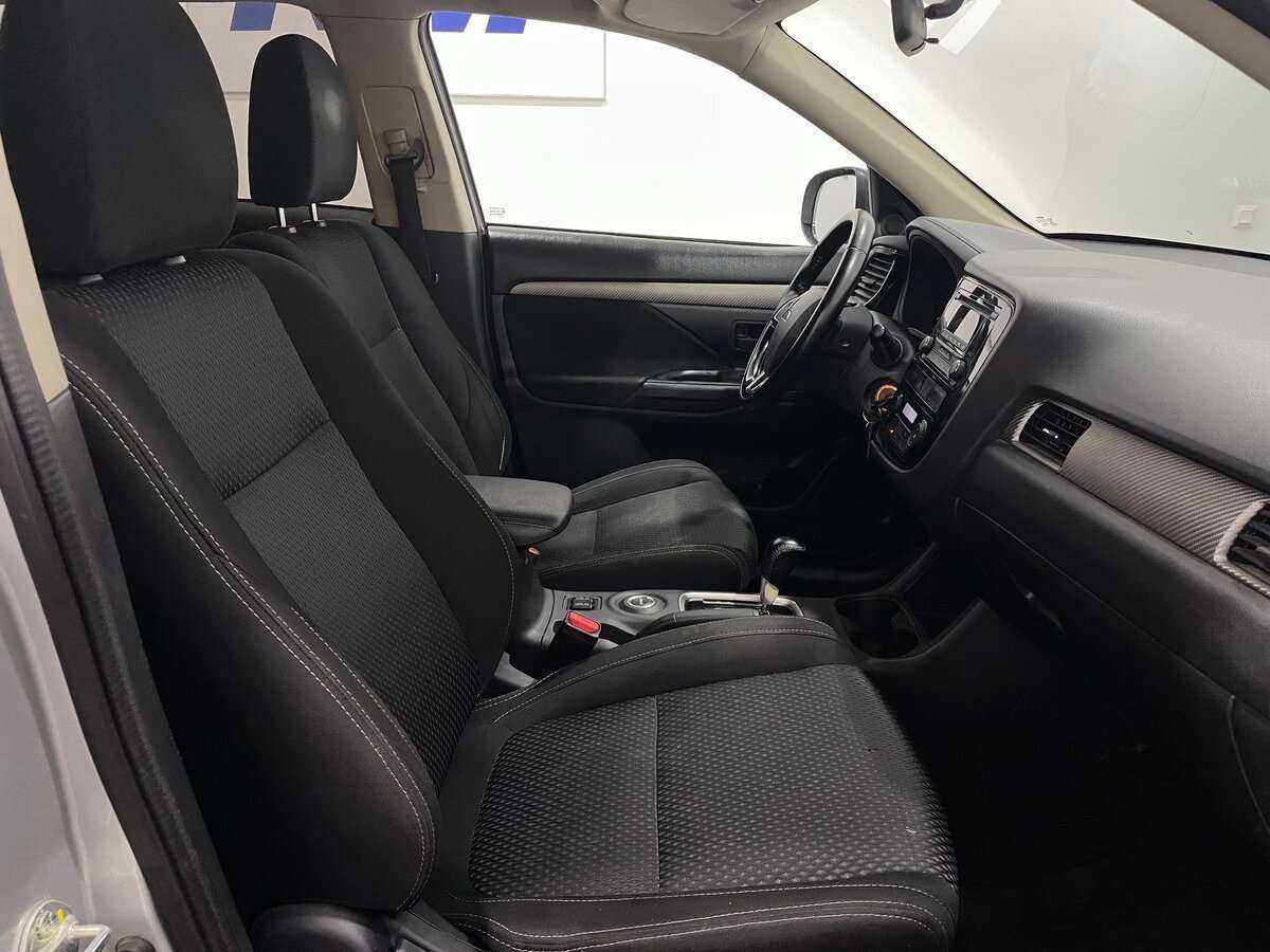 Mitsubishi Outlander, 2016 Фото №8