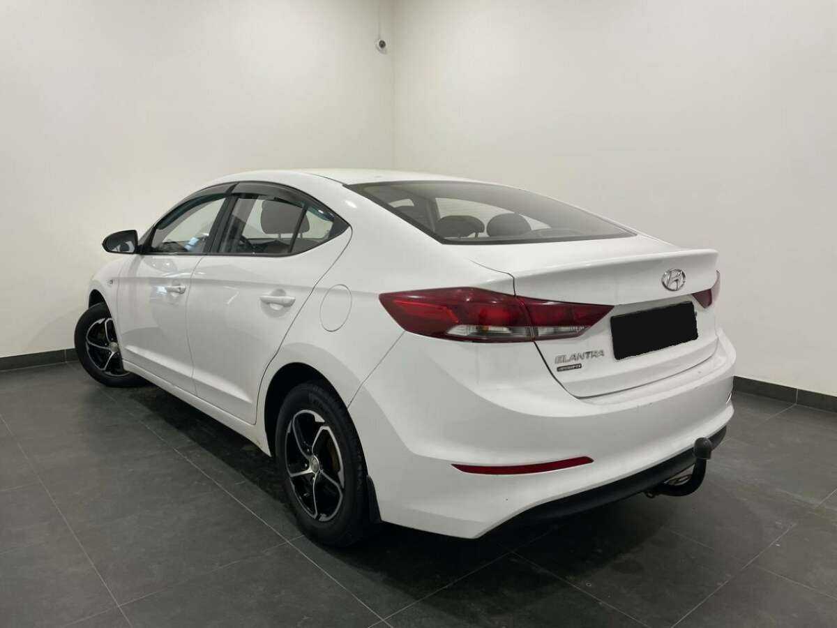 Hyundai Elantra, 2016 - 137 993 км. | Фото №3