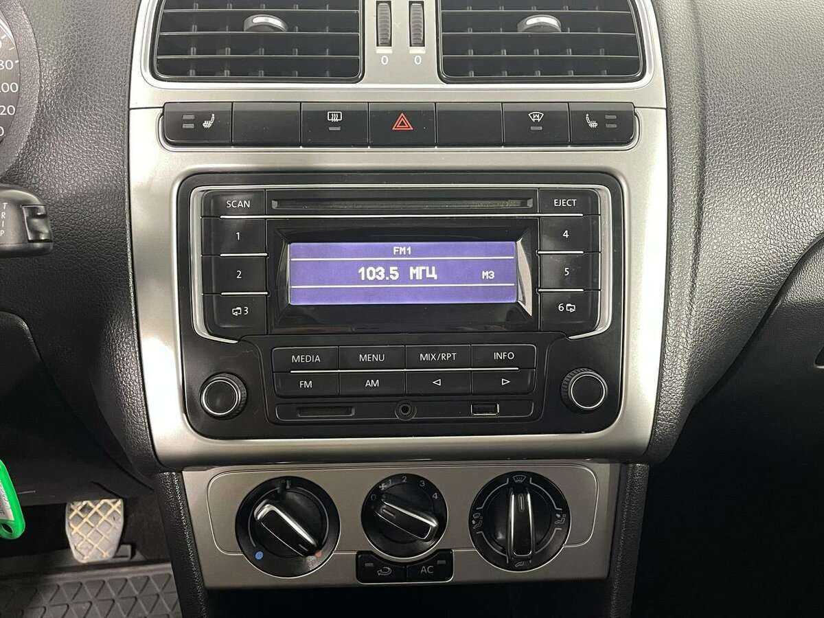 Volkswagen Polo, 2013 Фото №13