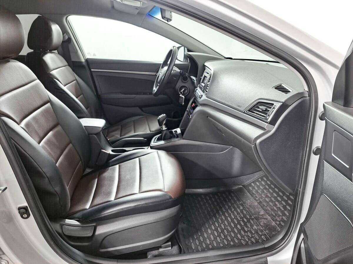 Hyundai Elantra, 2017 Фото №9