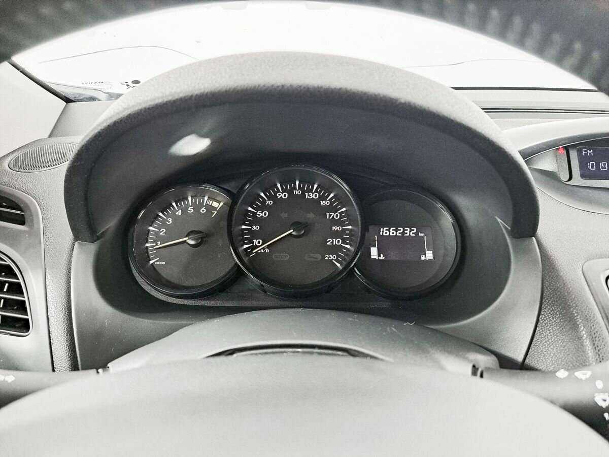 Renault Fluence, 2012 Фото №11