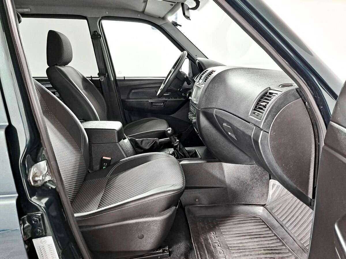 УАЗ Patriot, 2016 Фото №10