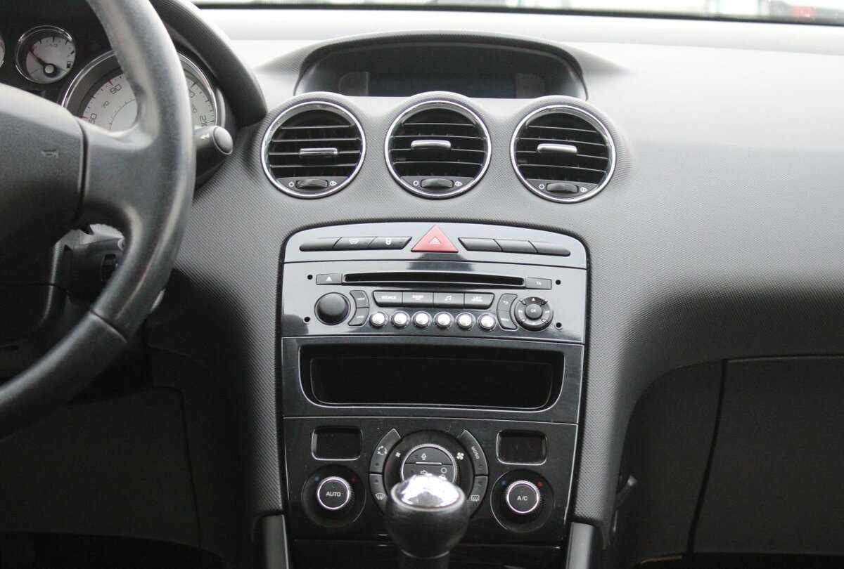 Peugeot 408, 2014 Фото №10