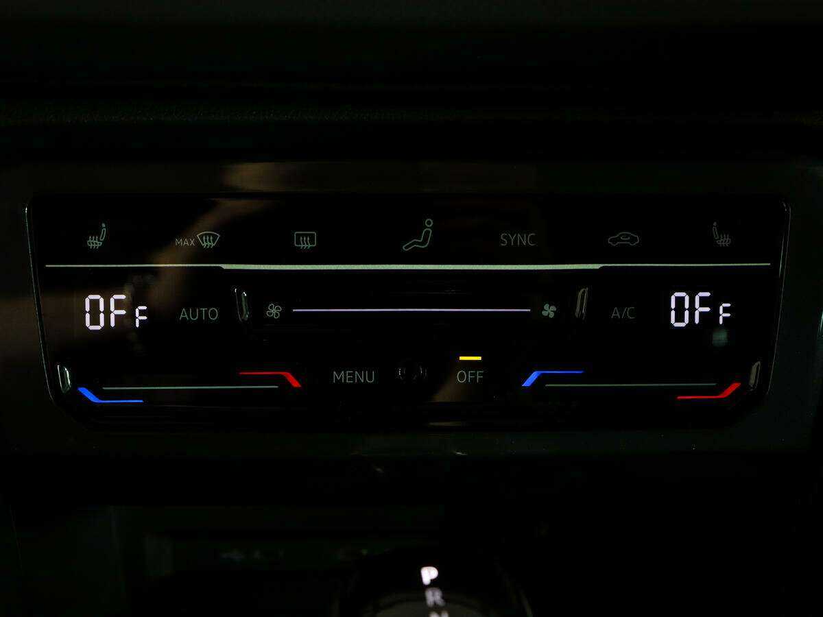 Volkswagen Tiguan, 2020 Фото №19