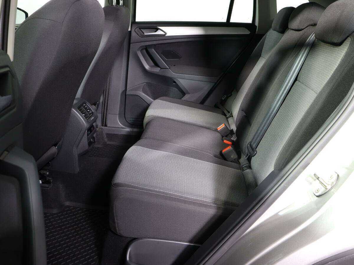 Volkswagen Tiguan, 2021 Фото №9