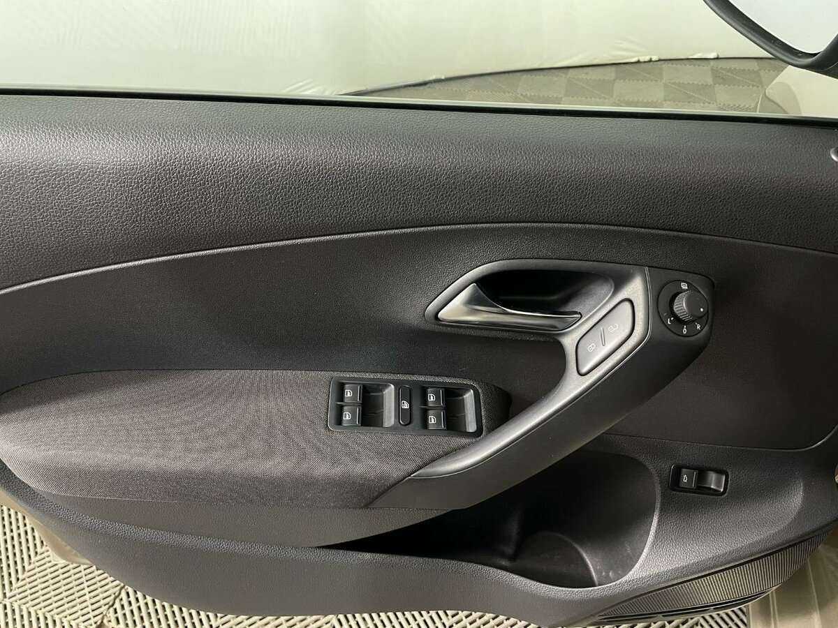 Volkswagen Polo, 2015 - 205 652 км. | Фото №7