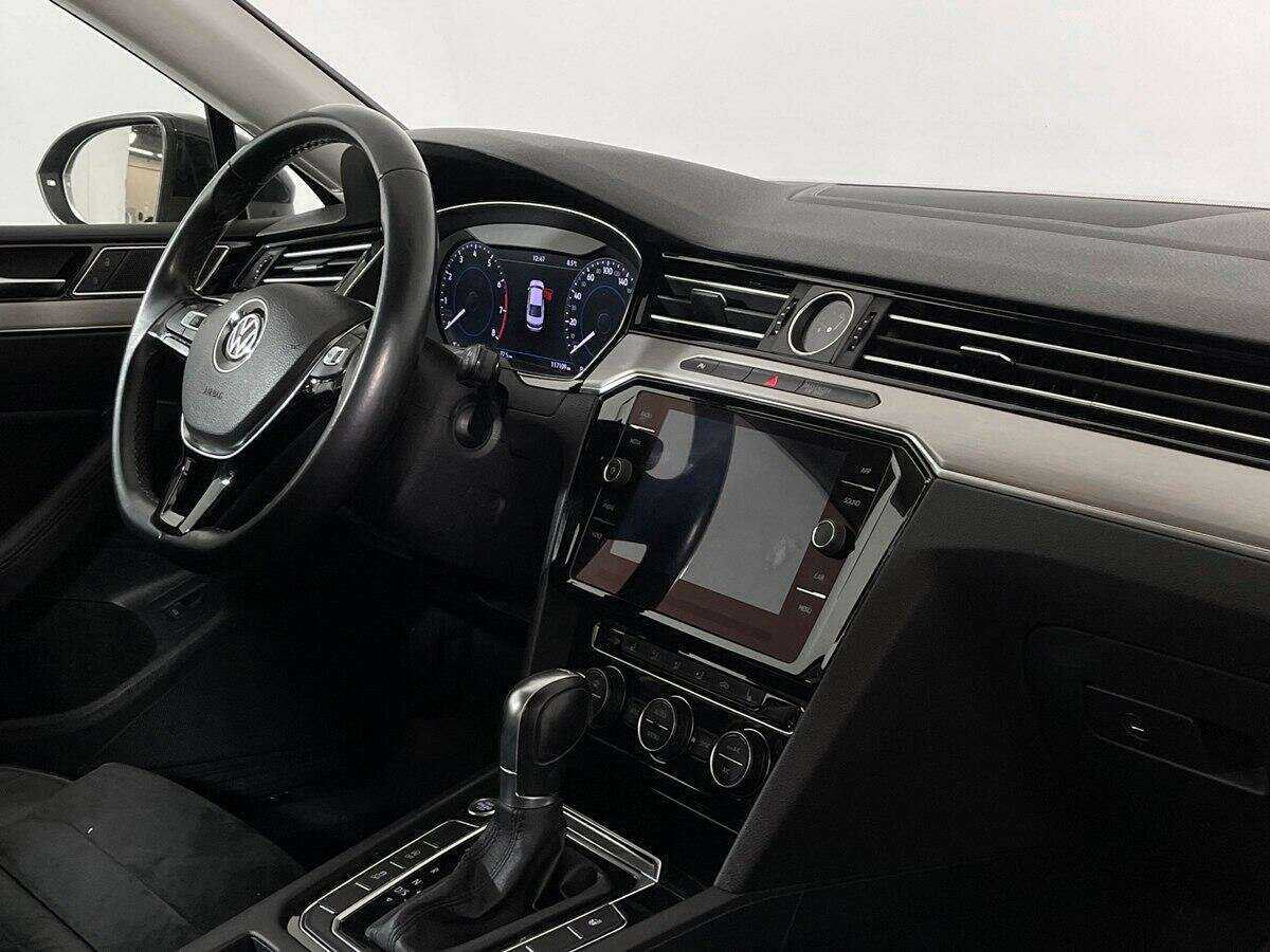 Volkswagen Passat, 2017 Фото №9