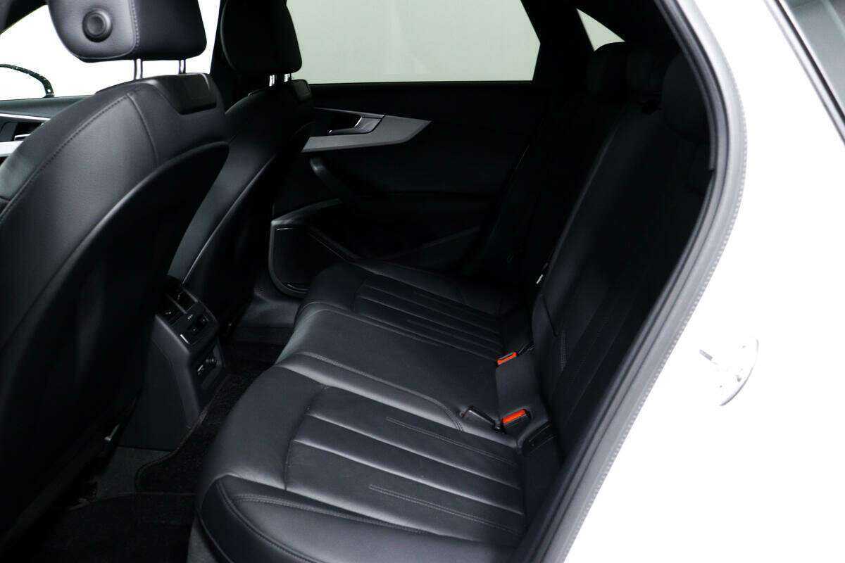 Audi A4, 2019 Фото №12