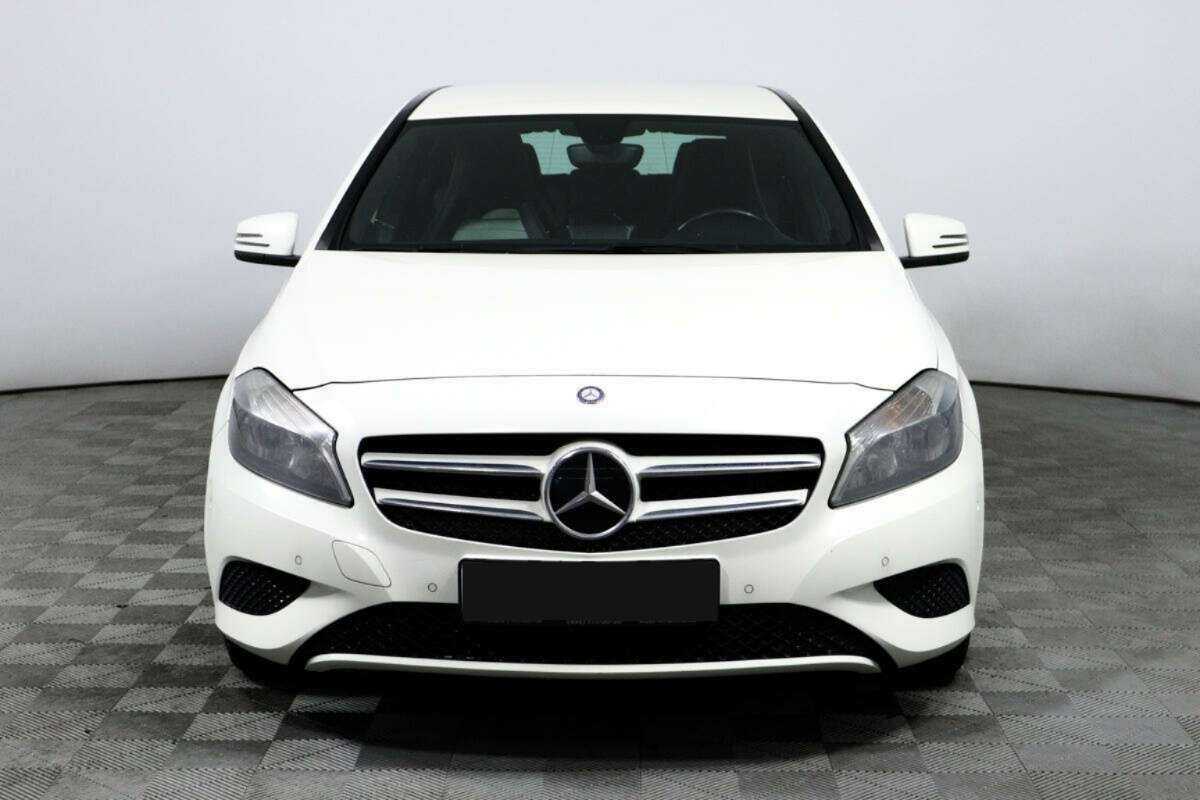 Mercedes-Benz A-Класс 180, 2013 Фото №2