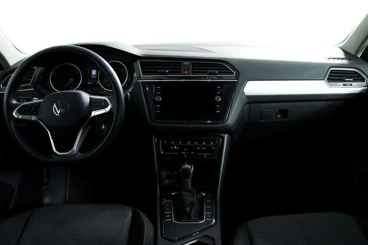 Volkswagen Tiguan, 2021 Фото №11