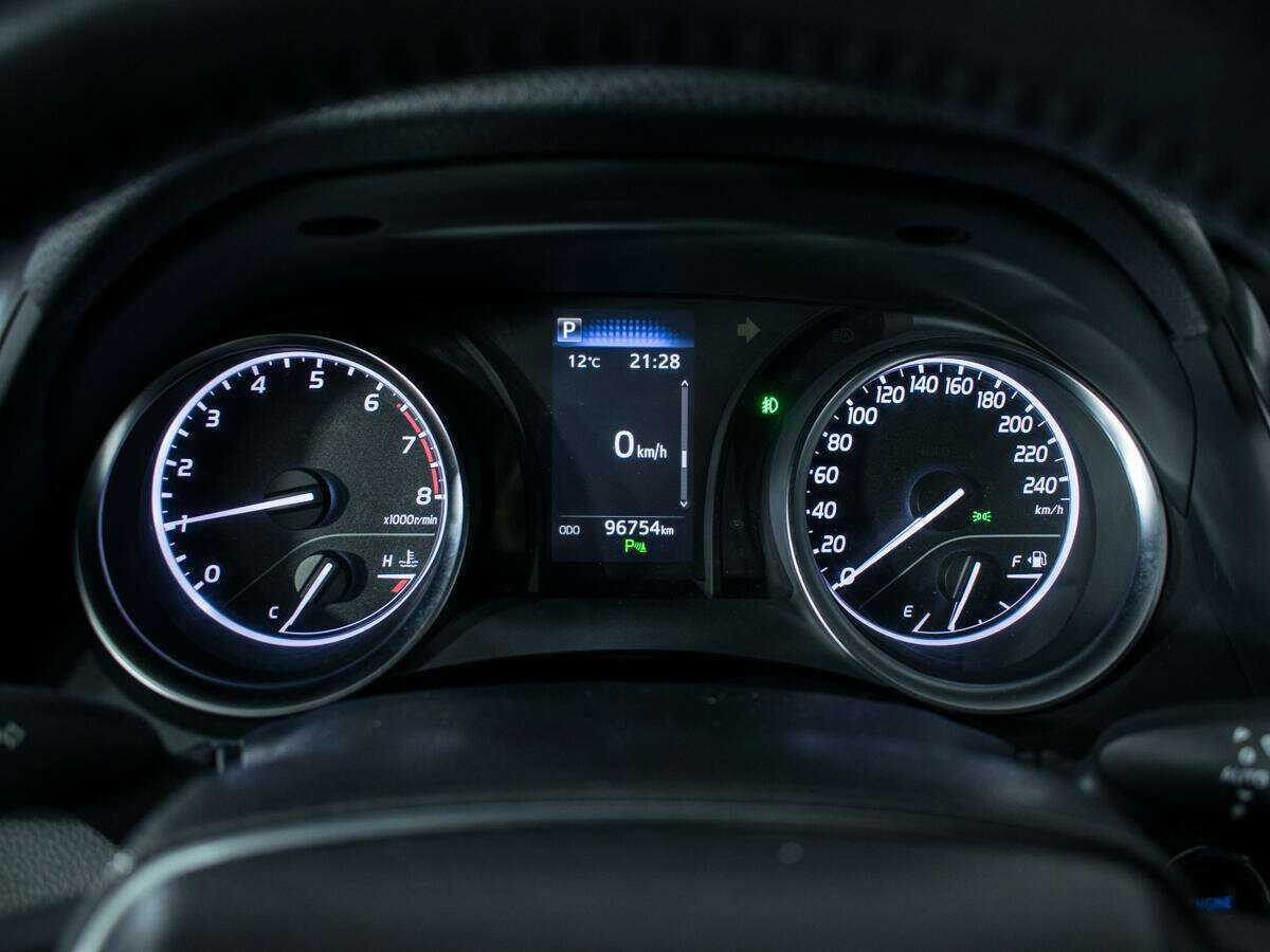 Toyota Camry, 2020 Фото №11