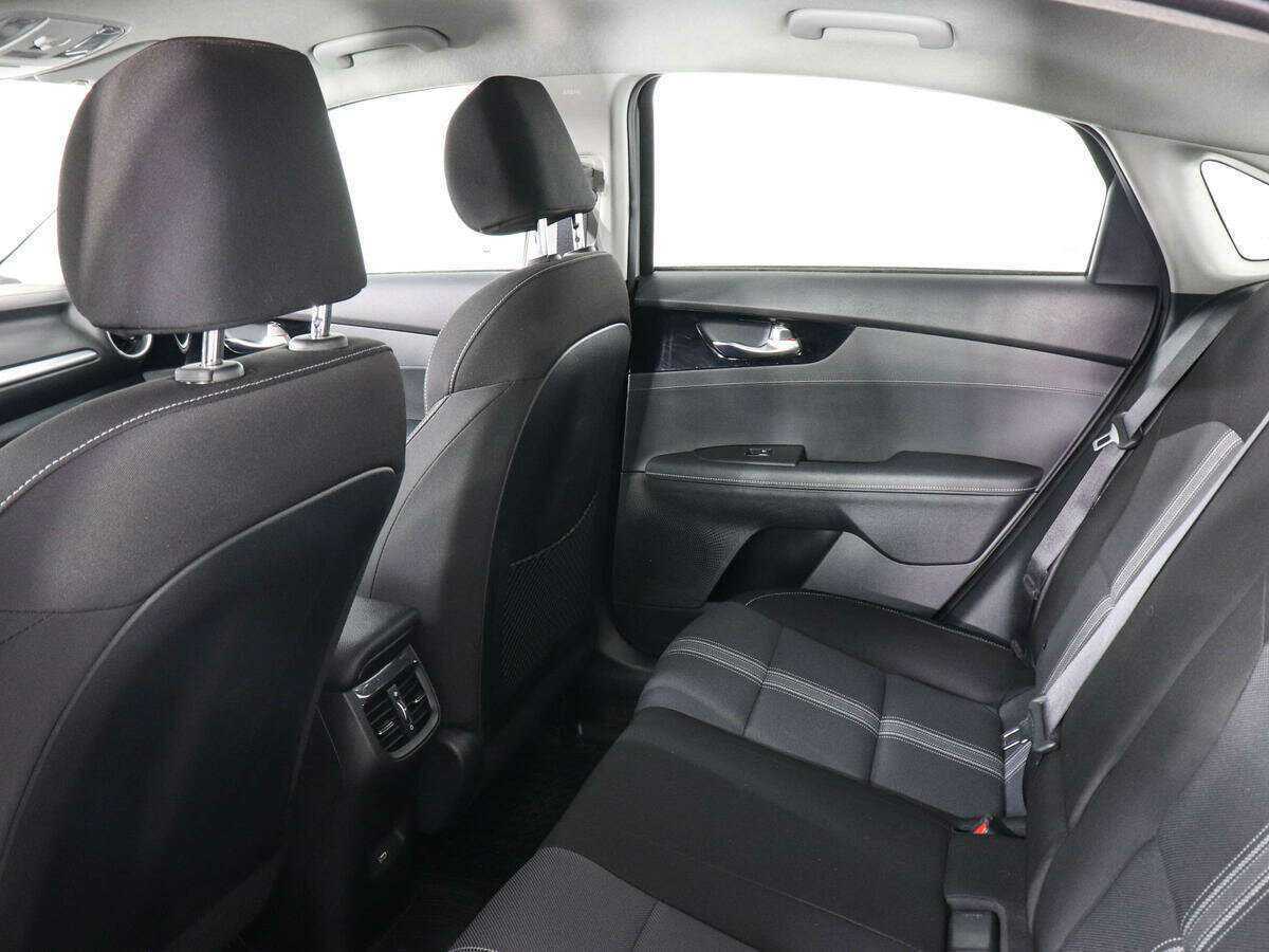Kia Cerato, 2021 Фото №11