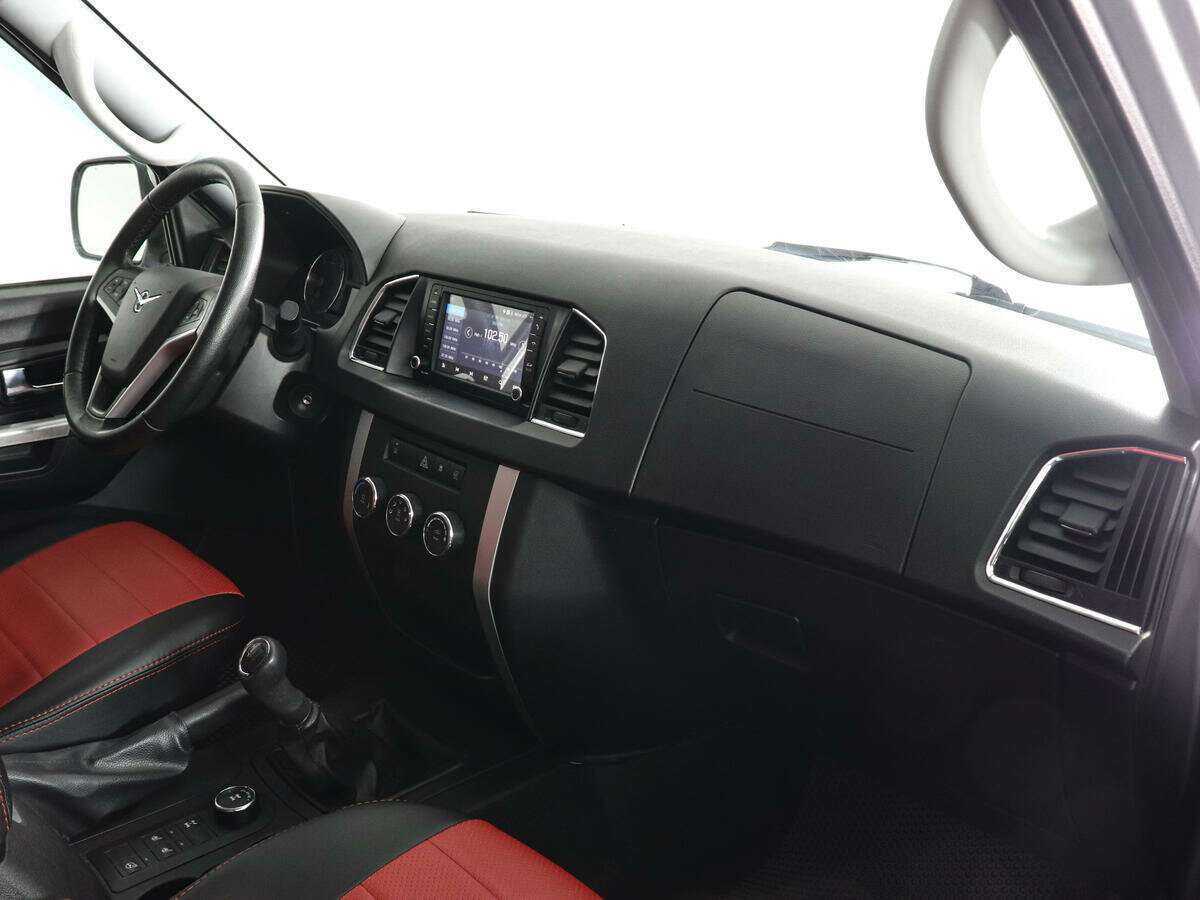 УАЗ Patriot, 2018 Фото №9