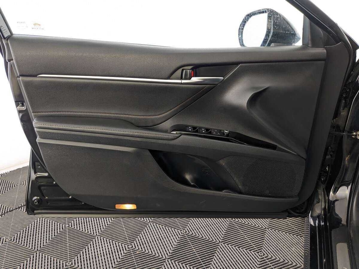 Toyota Camry, 2019 Фото №15