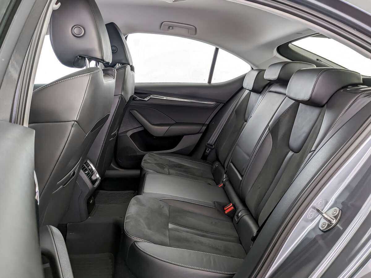 Skoda Octavia, 2021 Фото №11