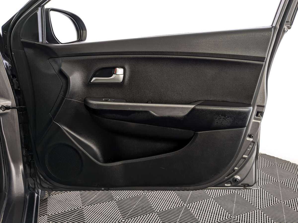 Kia Rio, 2017 Фото №19