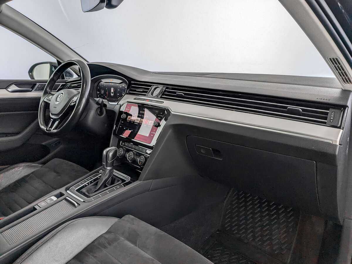 Volkswagen Passat, 2017 Фото №11
