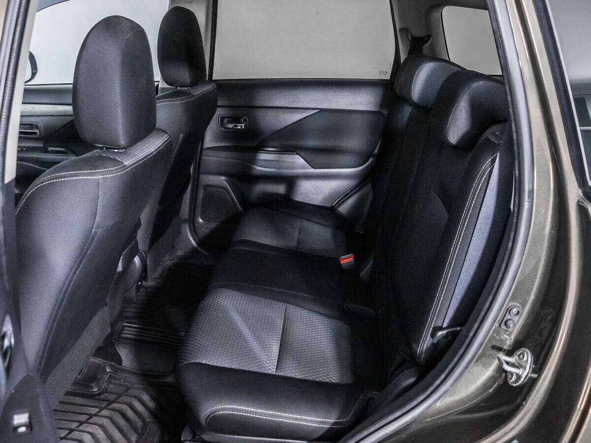 Mitsubishi Outlander, 2018 Фото №9