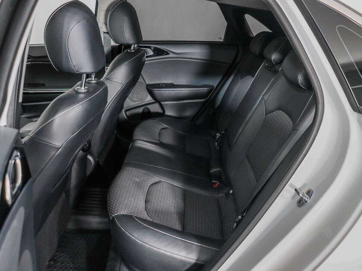 Kia Ceed, 2018 Фото №13