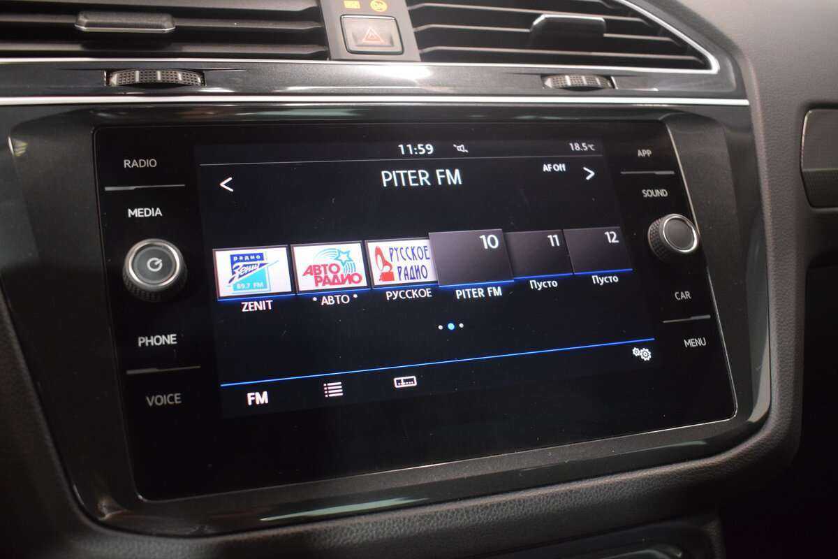 Volkswagen Tiguan, 2018 Фото №19