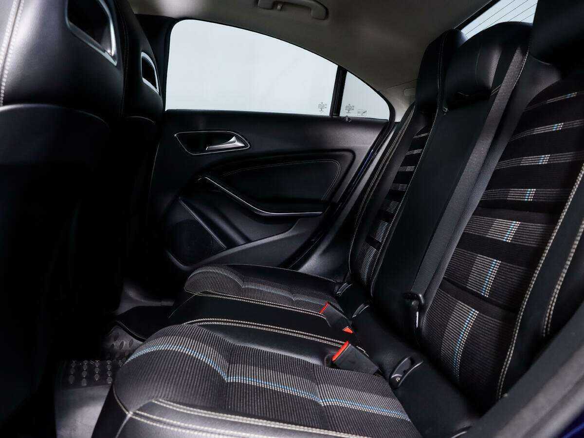 Mercedes-Benz CLA 200, 2018 Фото №11