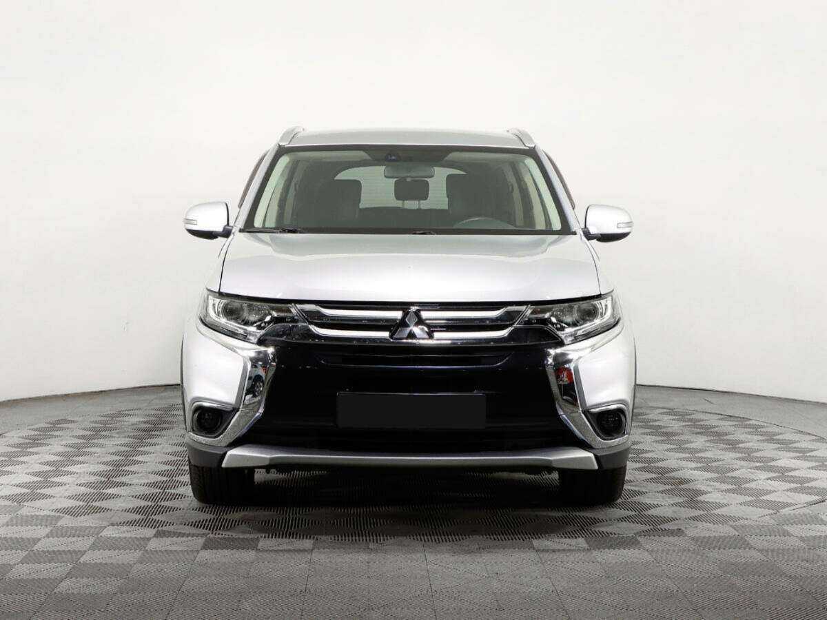 Mitsubishi Outlander, 2018 Фото №2