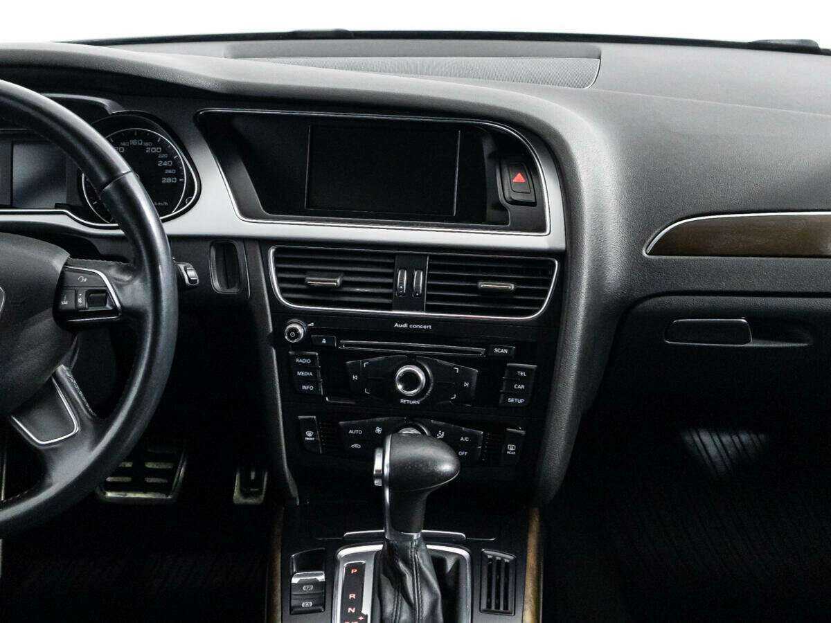 Audi A4, 2015 Фото №14