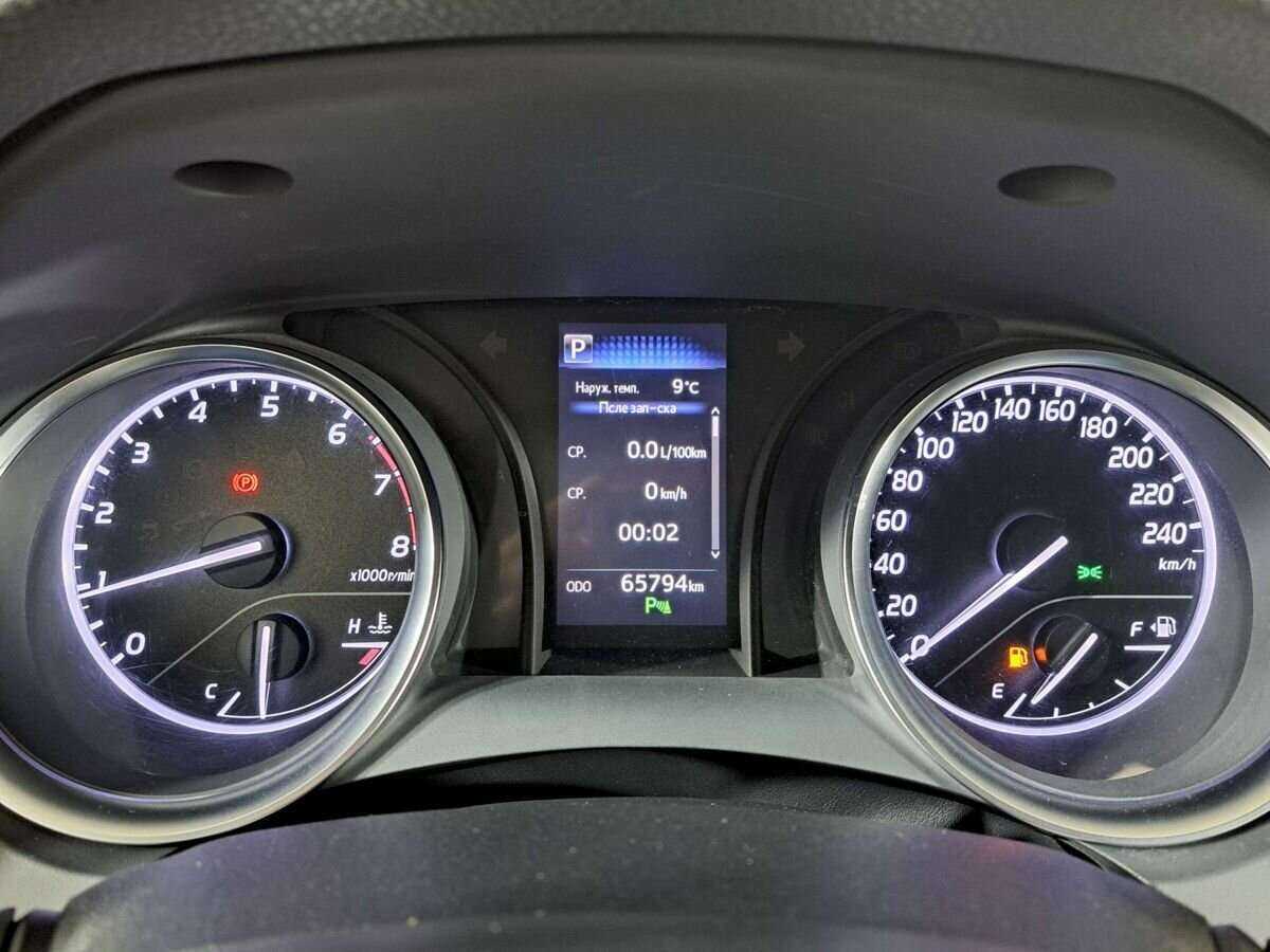 Toyota Camry, 2019 Фото №11