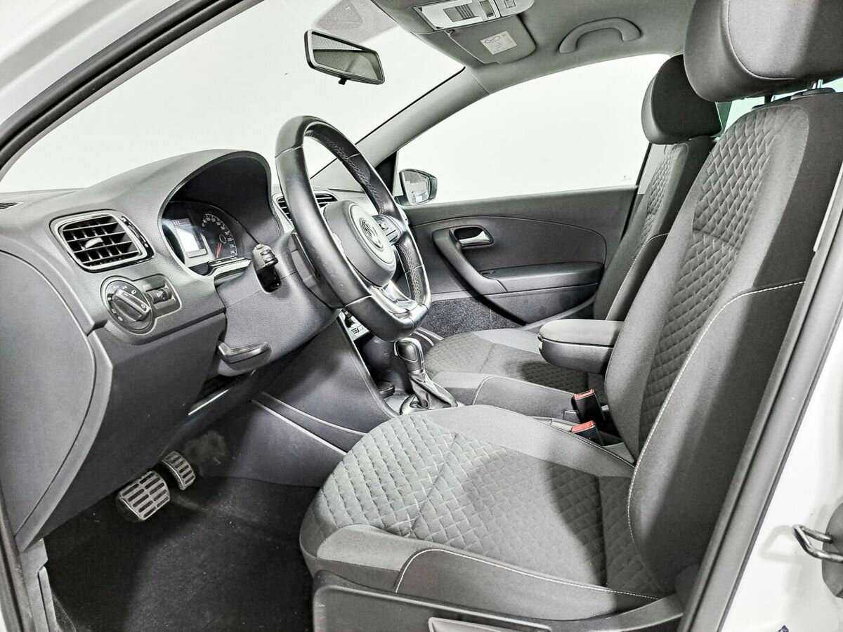Volkswagen Polo, 2018 Фото №11