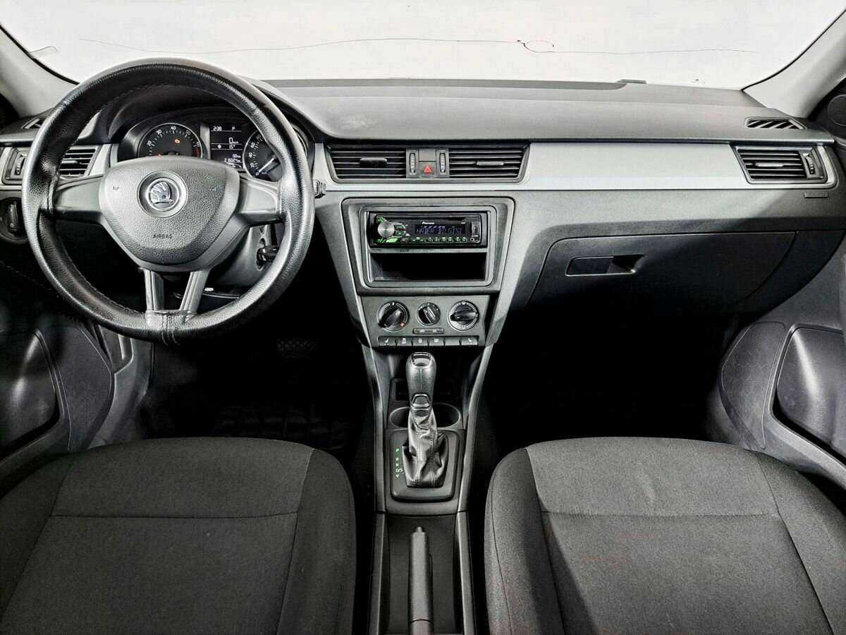 Skoda Rapid, 2017 Фото №14