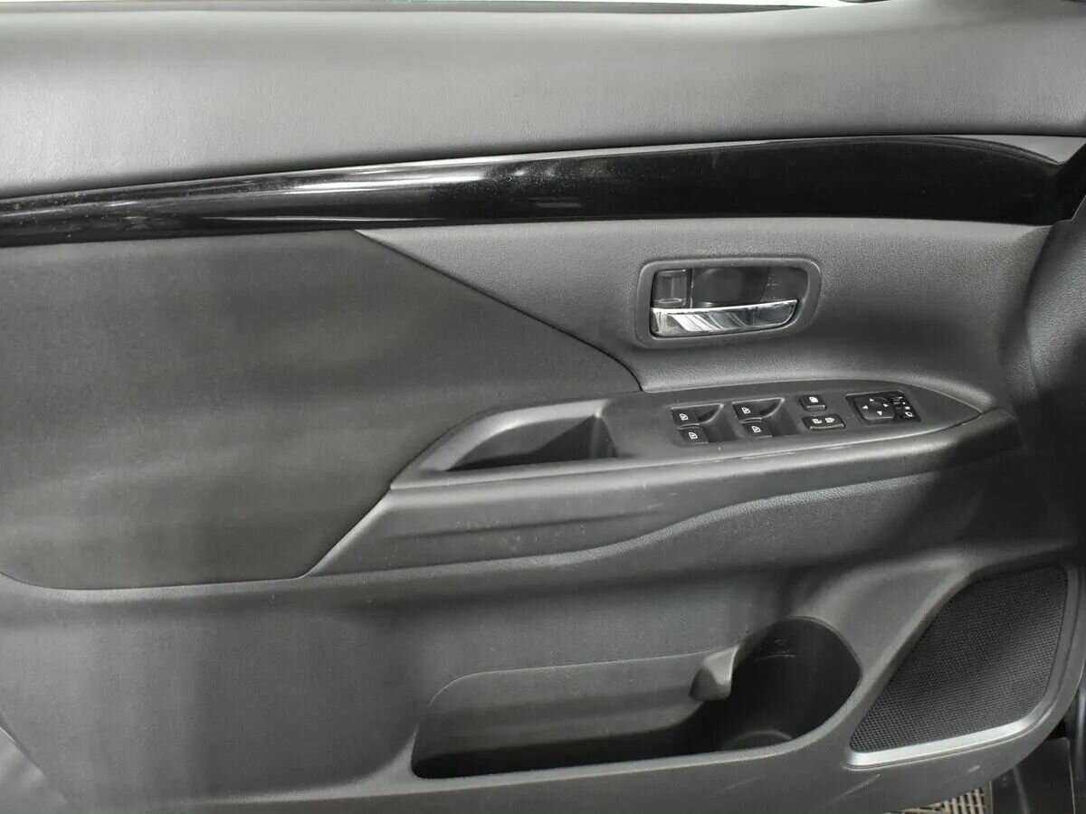 Mitsubishi Outlander, 2019 Фото №16