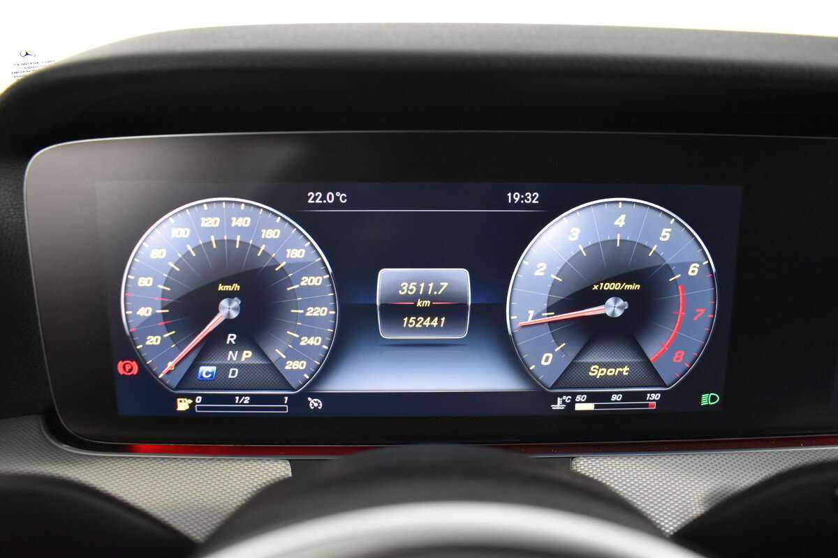 Mercedes-Benz E-Класс 200, 2018 Фото №13