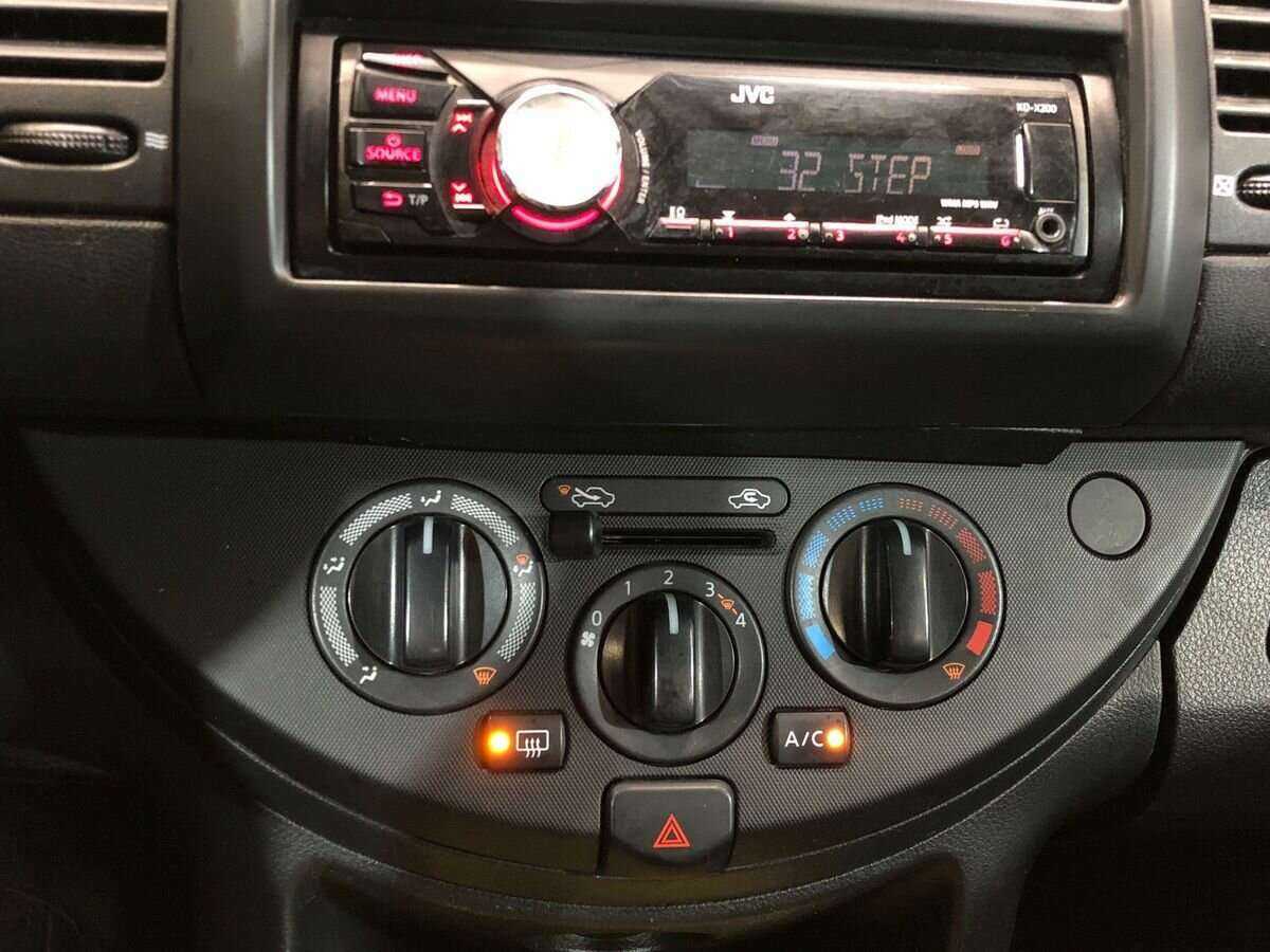 Nissan Note, 2013 Фото №14