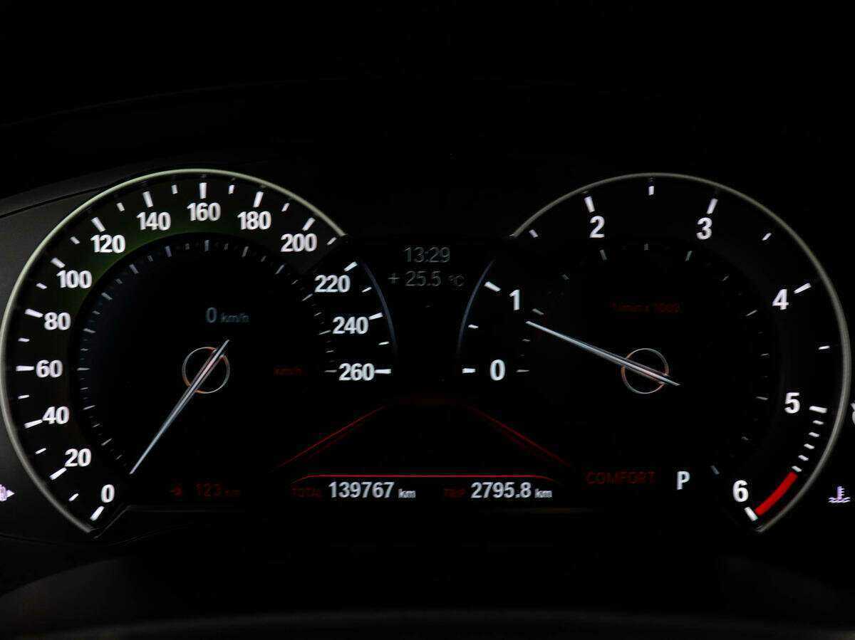 BMW 5 серии 520d, 2017 Фото №13