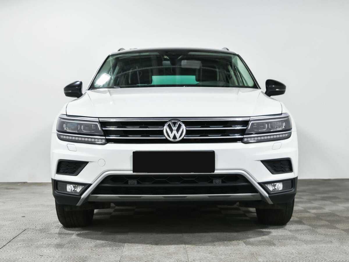 Volkswagen Tiguan, 2020 - 72 673 км. | Фото №2