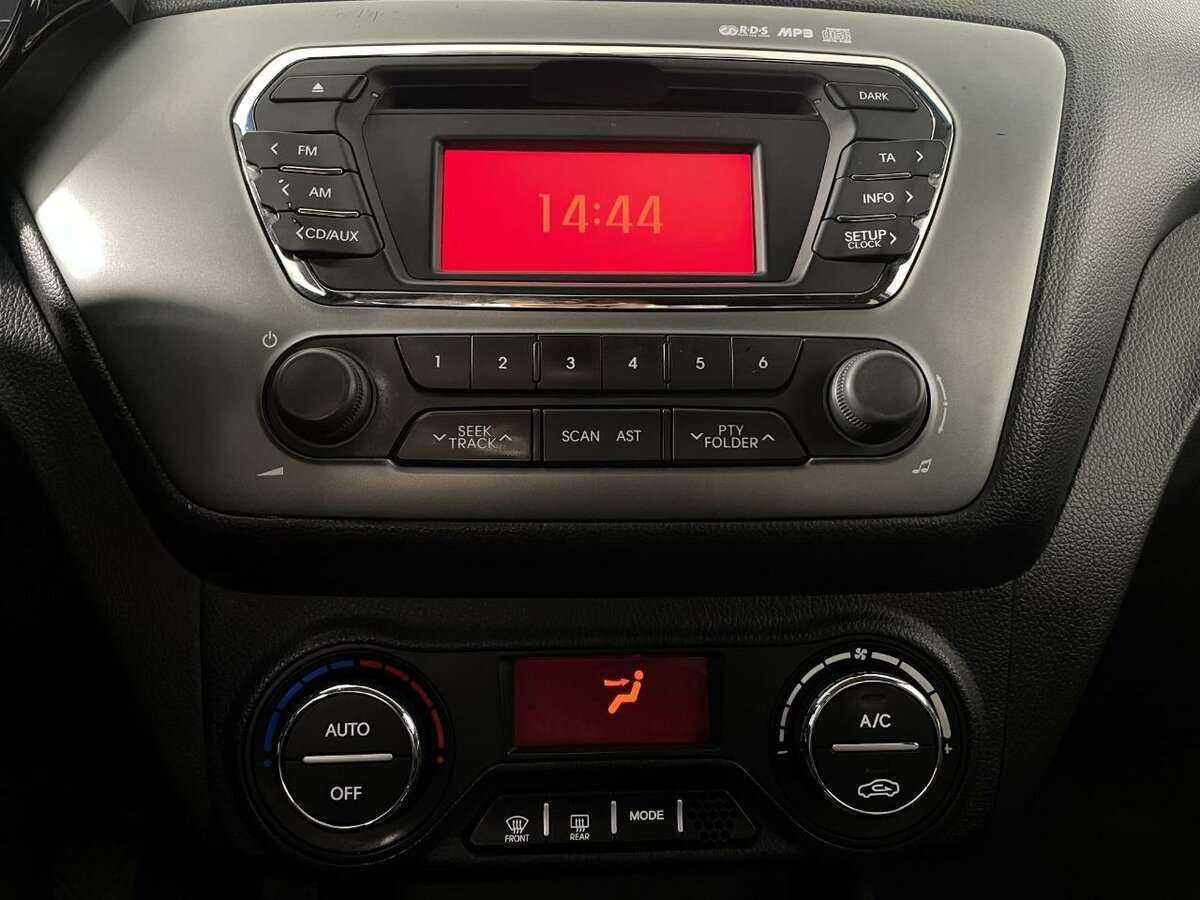 Kia Rio 5-speed, 2013 Фото №12
