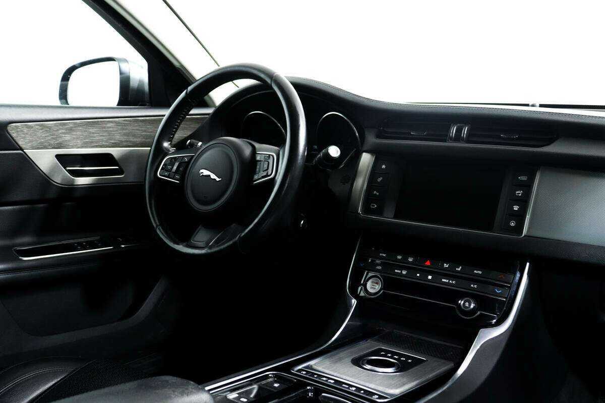 Jaguar XF, 2016 Фото №9